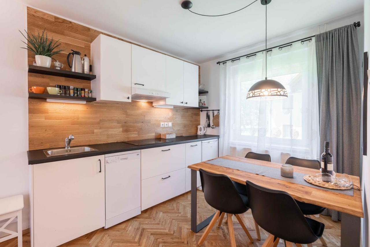Apartma Pecek Кранска гора Екстериор снимка